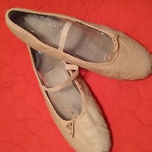Ballet shoes